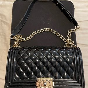 Woman’s jelly purse